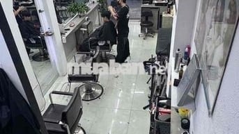 Cho thuê mb nhà 1 trệt 2 lầu mặt tiền Nguyễn Phúc Nguyên Q3