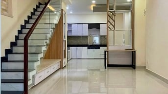 ⭐️Nhà 3 Lầu DT:4,4x14m đẹp Cao cấp hẻm Nguyễn Đình Chính, P15.