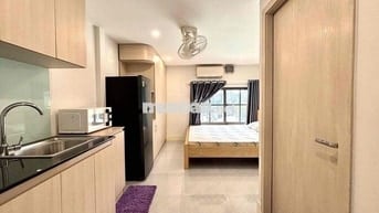Phòng mới 100%,cửa sổ trời, xa bếp - Nơ Trang Long gần Q1,Q2 5tr5-7tr5
