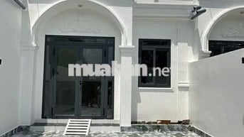Cắt lỗ bán gấp căn nhà 94m2 gần chợ SHR 955 triệu
