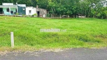 Cần bán lô 1 sẹc hương lộ 2, Gia Lộc, DT 149m2 giá 850tr sổ hồng riêng