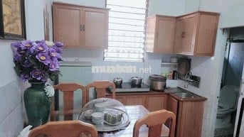 Bán tập thể phố Tân Mai. Dt 80m2, giá 3.7 tỷ