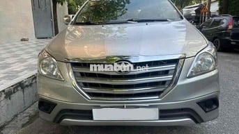 Toyota Innova 2015 E - 165000 km
