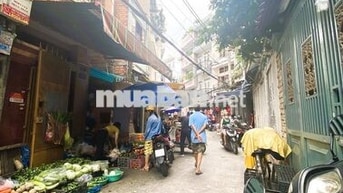 Bán nhà 23m2 hẻm thông Lý Thường Kiệt, hơn 2 tỷ
