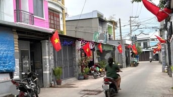 Nhà Hẻm Xe Hơi 8m Nguyễn Văn Quá Q12, 4x21m, XD Ngay, SHR, giá 6.3 tỷ