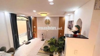 Bán Nhà ngay Trường Nguyễn Du p11. đường Thống Nhất. 7x5. trệt lầu.
