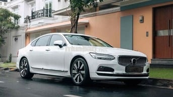 Volvo S90 2024 T8 - Trắng Đen - Siêu lướt 3.500 km
