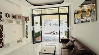 QUẬN 7, NHÀ MỚI 60m2,  3 TẦNG, 4 PHÒNG NGỦ, DỌN VÀO Ở NGAY, HẺM XE HƠI