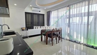 Penhouse 1PN 65m2 có dọn phòng, top view, đi bộ 3' ra biển, mới 100%