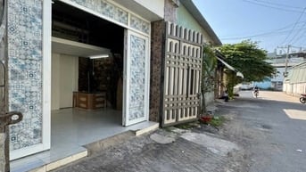Phòng gác lửng mặt tiền đường 53 Q.Gò Vấp(Đối diện 140 Phạm Văn Chiêu)