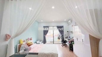 Cho thuê căn hộ Studio Ban công Q8 gần cầu Tạ Quang Bửu, Parc Mall