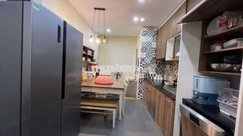 Cho thuê nhà phố trạm AEON long biên 45m 2 ngủ 2 vs fun Đồ giá 10 triê