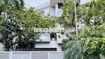 NHÀ ĐƯỜNG NGUYỄN TRỌNG TUYỂN DIỆN TÍCH: 12X20M TRỆT 2 LẦU CHO THUÊ
