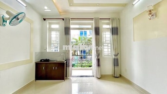 Phòng ban công - rộng thoáng mát đường Lê Văn Thọ, P9, GV