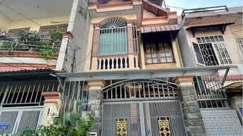 Nhà quận 7 gần trung tâm hành chính-502 Huỳnh Tấn Phát – 2 tầng,
