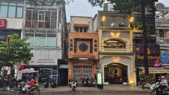 Chính chủ cần tiền bán gấp nhà MT Nguyễn Trãi p2 q5
