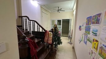 Chính chủ cho thuê nhà 3 tầng 1 tum tại ngõ 43 Tân Xuân, Xuân Đỉnh