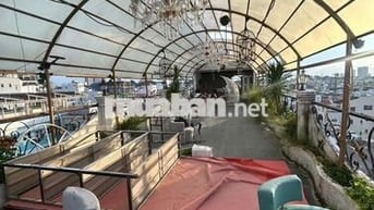Cho thuê mặt bằng rooftop kinh doanh ăn uống,