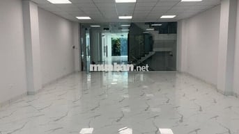 Cho thuê văn phòng tại Nguyên Hồng, Đống Đa sàn 70m2 giá 14tr nhà mới.
