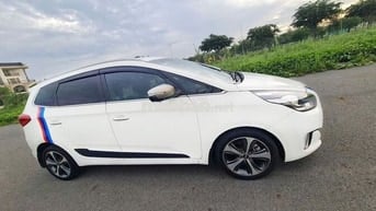 Bán xe gia đình đang xử dụng, lên nhiều đồ chơi