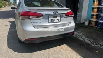 Kia Cerato 2017 1.6 AT - 290 km