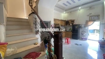 BÁN NHÀ MẶT TIỀN NGUYỄN THỊ MINH KHAI - DĨ AN, BÌNH DƯƠNG giá 6.8 tỷ