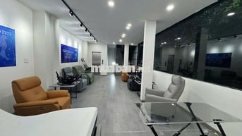 CHO THUÊ MT PHẠM VĂN ĐỒNG - NGANG 12M - GIÁ 40TR. QUẬN BÌNH THẠNH