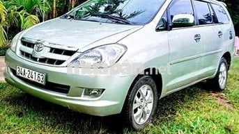 Toyota Innova 2006 G - 123 km