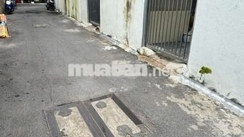 NHÀ K Ô TÔ 5M TRÁNG NHỰA NGUYỄN PHƯỚC NGUYÊN GIÁ RẺ