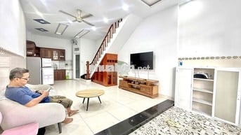NHÀ Ở KINH DOANH 3 TẦNG GIÁ 12 TRIỆU/THÁNG