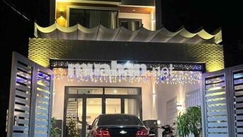 Nhà hiện đại trung tâm Tp.Bảo Lộc Full thổ cư Hàng hiếm 2 oto né nhau