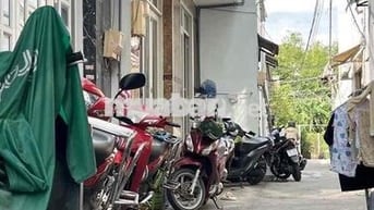NHÀ ĐSH ĐẸP LUNG LINH 3 TẦNG CHỈ 1.790T HUỲNH TẤN PHÁT