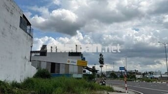 Chính chủ cần bán gấp lô góc hai mặt đường vip nhất khu TDC Lộc An