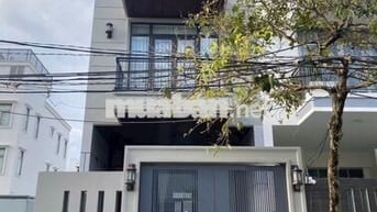 Cho thuê nhà nguyên căn 1 hầm+3 tầng mặt tiền đường Lê Thị Chợ full nt