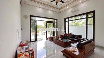 CHO THUÊ NHÀ GẦN PHỐ ĐI BỘ BẠCH ĐẰNG FULL NÔII THẤT ĐẸP