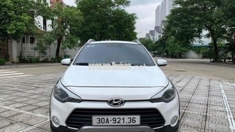 Em cần bán Hyundai i20 2016 1.4 AT