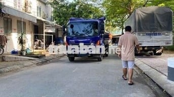 ĐẤT đường Container thông ra sông Saigon