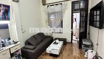 BÁN NHÀ Ở ĐỘI CẤN - NHÀ NHỎ XINH - TẦM GIÁ RẺ - VÀI PHÚT RA MẶT NGÕ