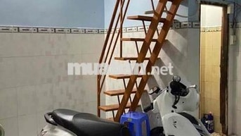 Nhà trọ 20m2 có lầu đường Lạc Long Quân Q. Tân Biình