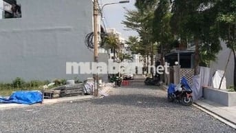 300 m có chợ 800 m có Đại học mở đại học thành phố Hồ Chí Minh