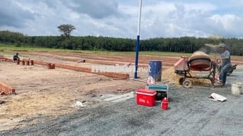 cần tiền bán gấp lô đqats 225m2 ở nha bích chơn thành