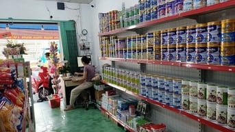 Cưa hàng bách hoá cần 1 chị tạp vụ có CCCD đi làm ngay