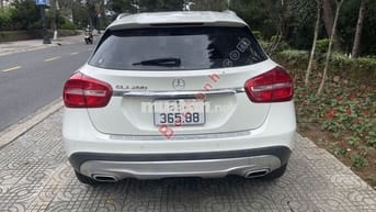 Mercedes Benz GLA200 2014