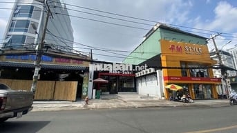 Bán đất mặt tiền khu VIP ngay ĐH Hutech, sổ vuông vức full thổ cư