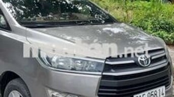 Gia đình cần Bán xe Innova