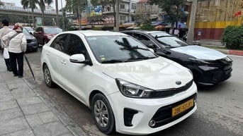 Kia Soluto 2021 1.4 MT - 400000 km