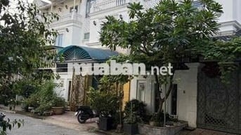 Cho thuê Nhà Khu Biệt Thự Thạnh Xuân GARA Ô TÔ ĐƯỜNG 12 m vỉa hè