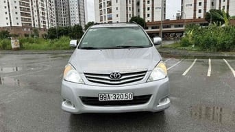 Toyota Innova 2009 G - 25000 km