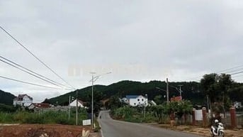 BÁN LÔ ĐẤT VÀNG – MẶT TIỀN ĐƯỜNG 725 – VIEW HỒ MÊ LINH - LÂM ĐỒNG