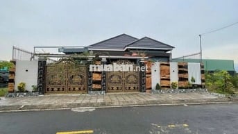 BIỆT THỰ SÂN VƯỜN KHU BÀU TRÀM- FULL NỘI THẤT